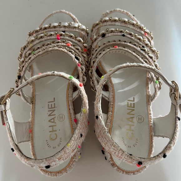 CHANEL Beige and Gold Chain Strap Sandals - Picture 6 of 6